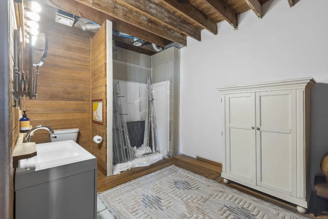 Property photo 33