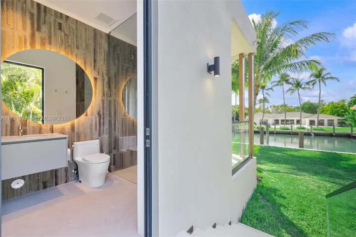 Cabana Bathroom