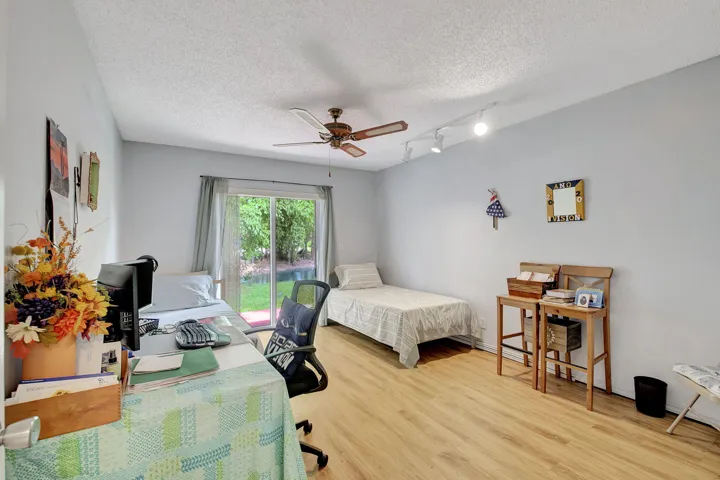 Guest bedroom