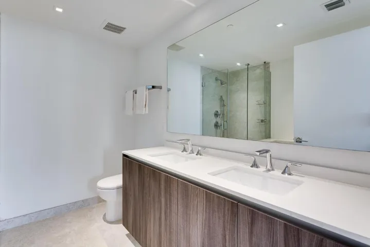Master bath 2