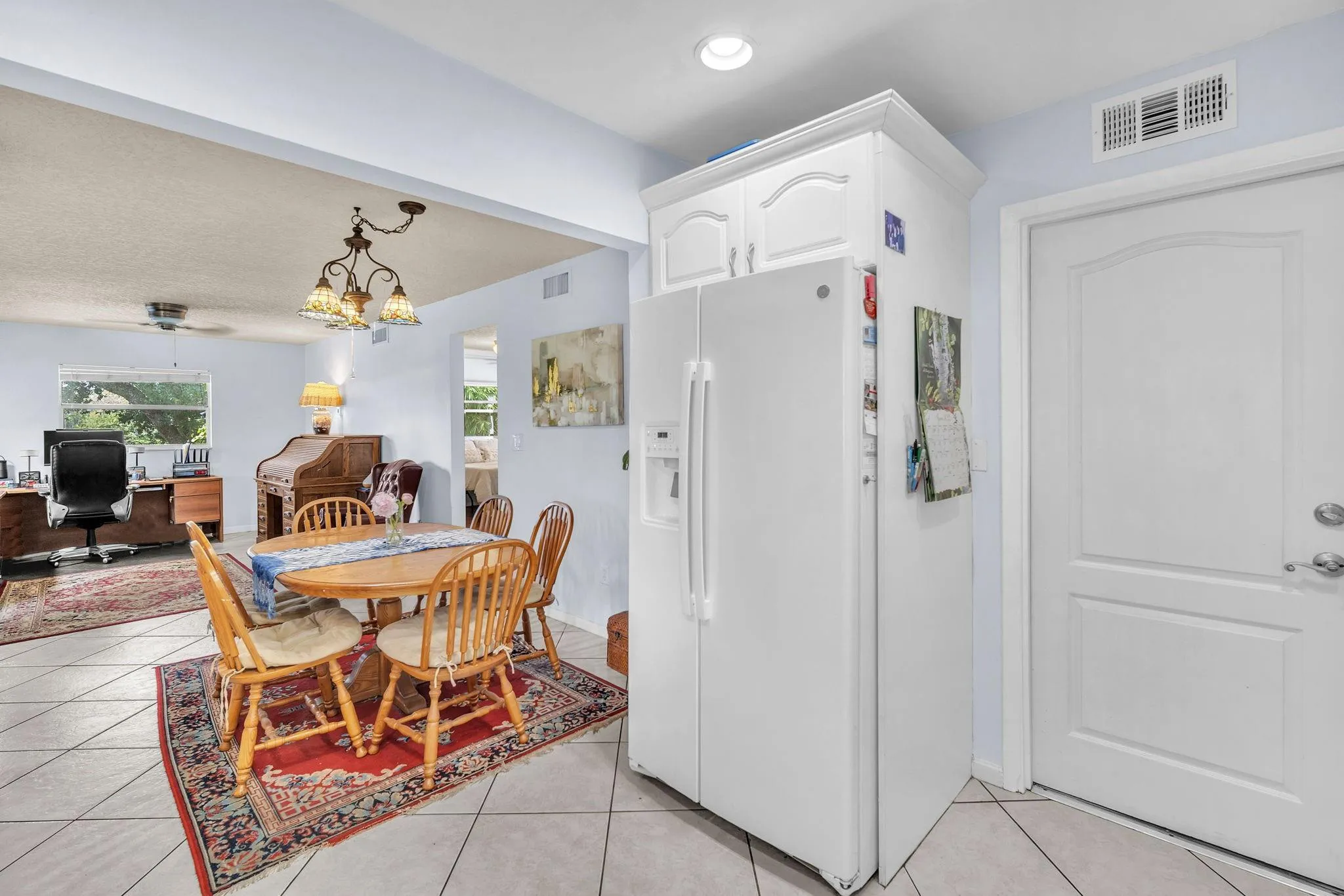 Garage access off the kitchen