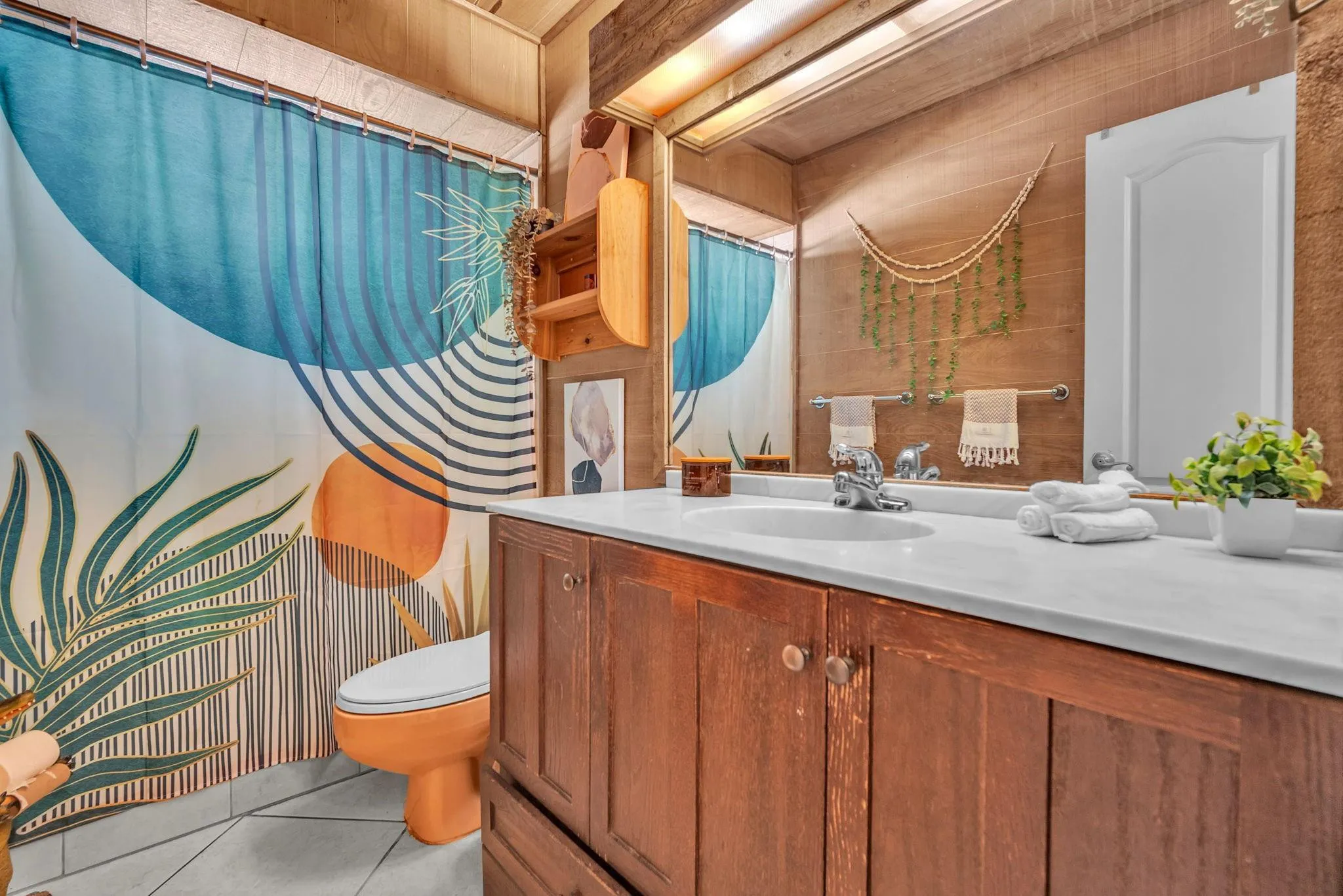 Tranquil with spa like bathroom