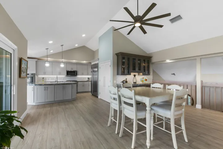 162 North Beach Rd 036