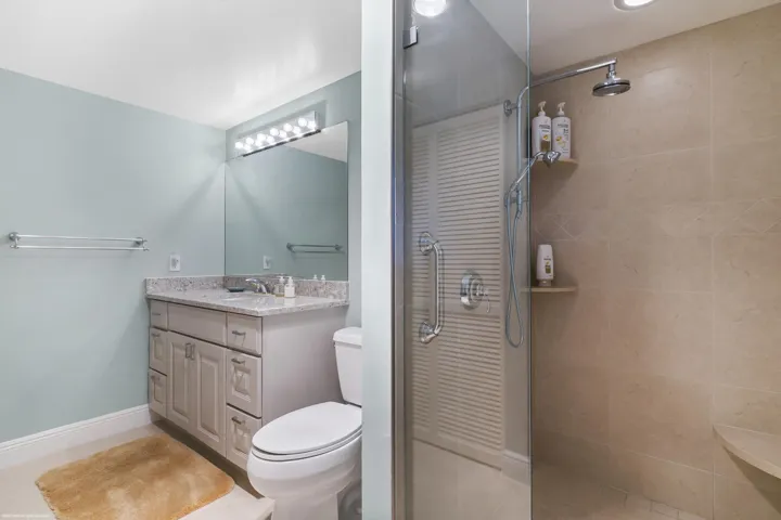162 North Beach Rd 041