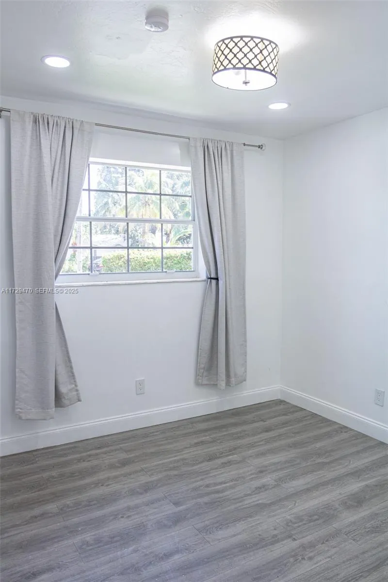Property photo 50