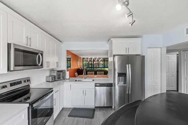 018-11255GreenLakeDrive-BoyntonBeach-FL-