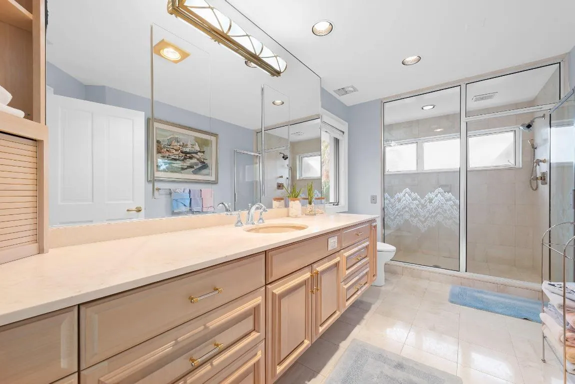 Primary Additional Bath