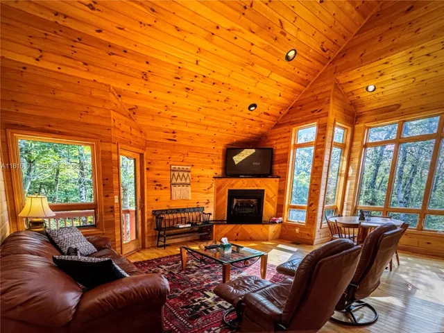 Summit Chalet