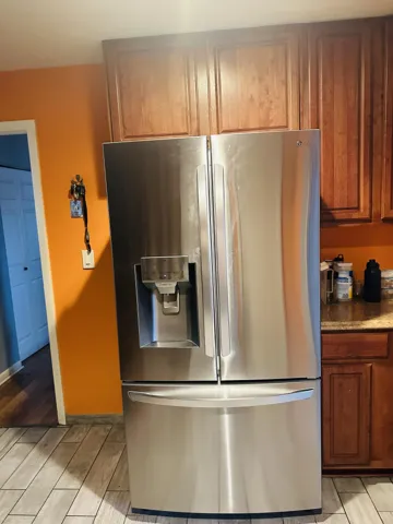 REFRIGERATOR