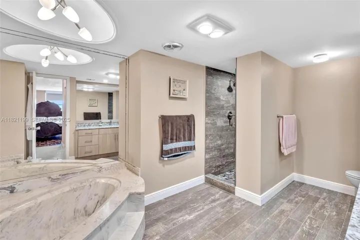 Master Bath 2