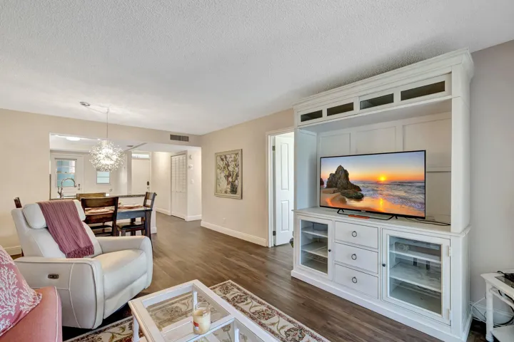 Living/Dining