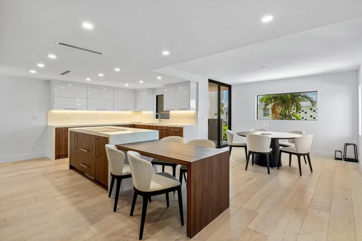 Kitchen/Dining