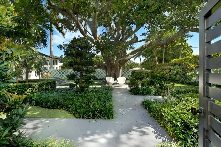 dash_FRONT_GARDEN_STRAIGHT_DT