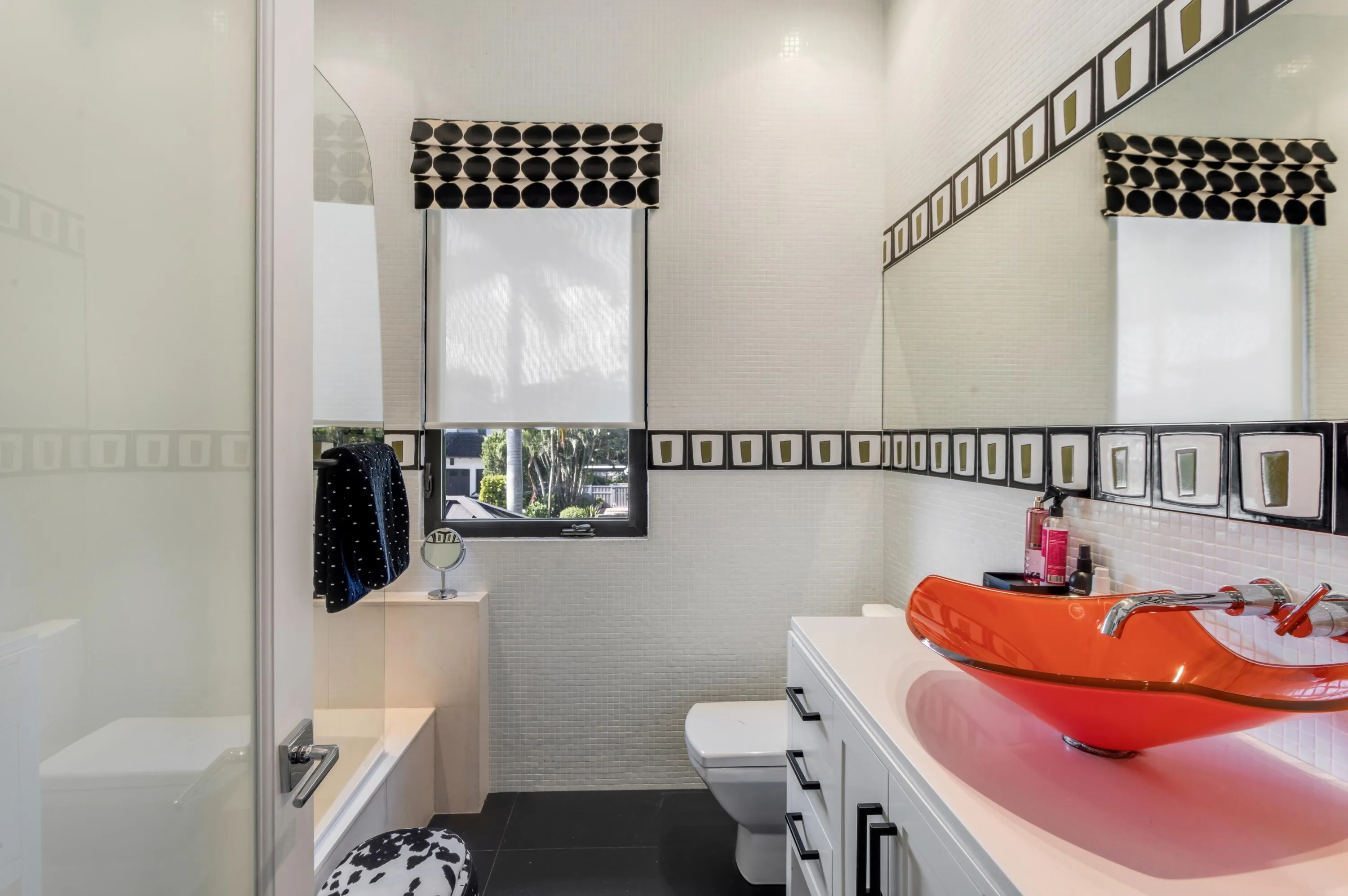 mls_BATHROOM_2_EB