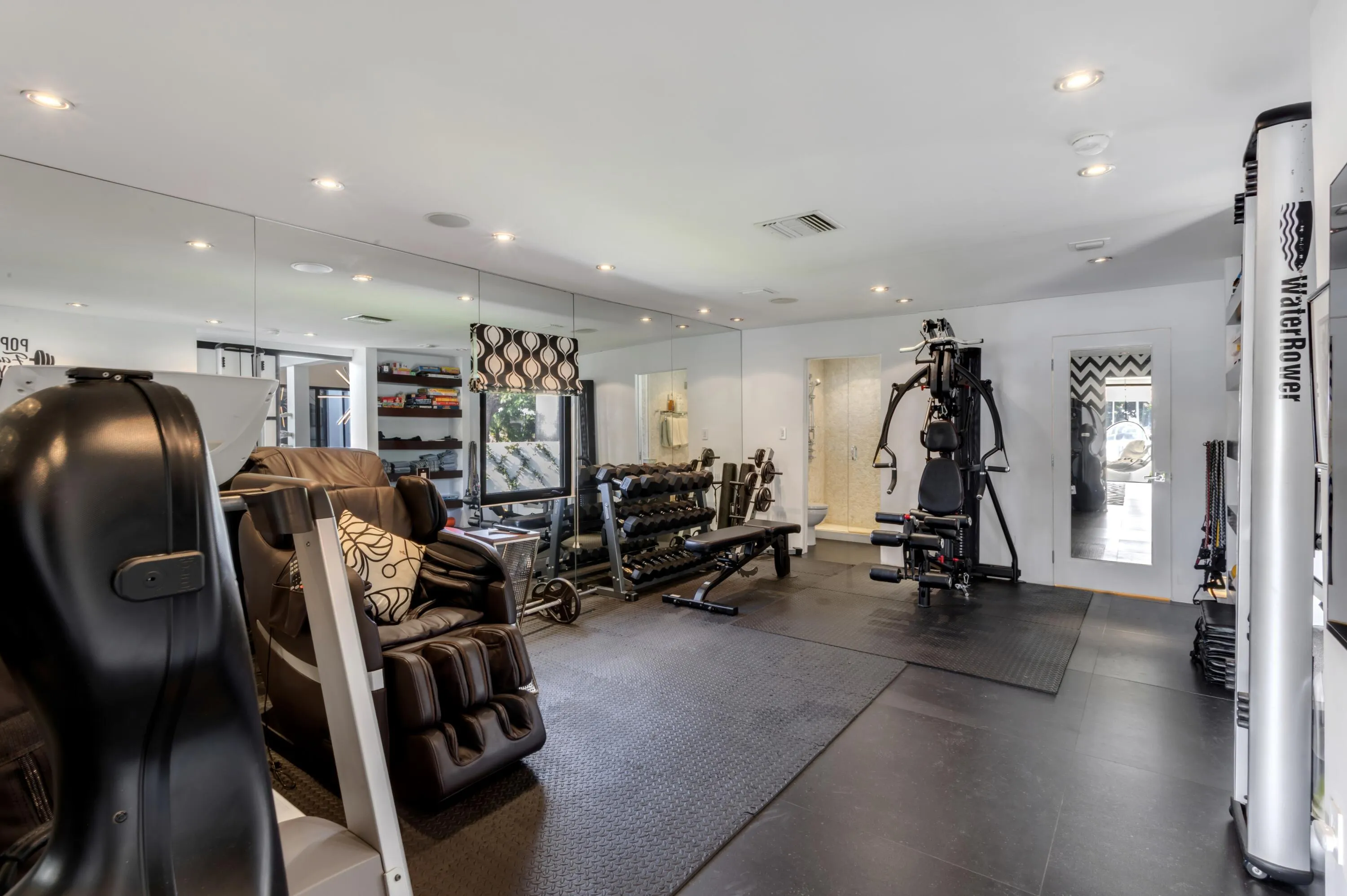 mls_GYM_ANGLE_EB