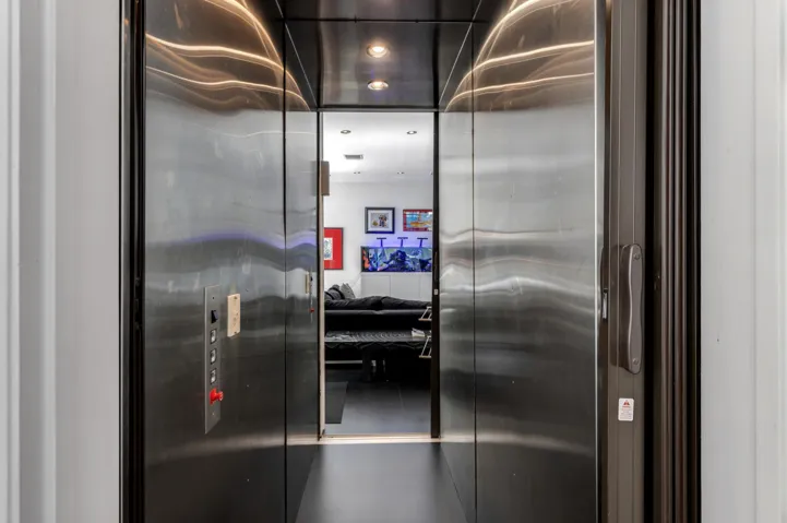 mls_ELEVATOR_STRAIGHT_EB