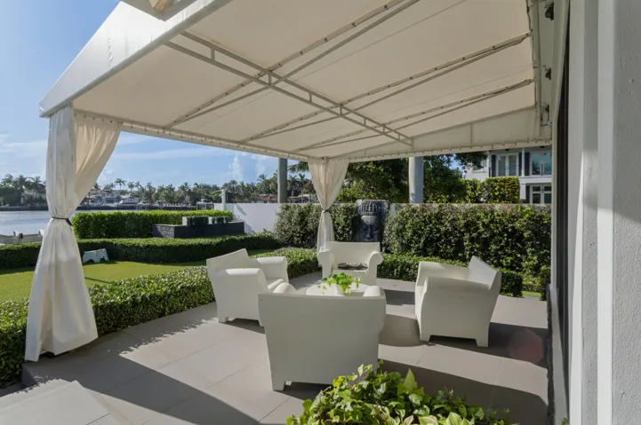 mls_LOGGIA_SEATING_2_EB