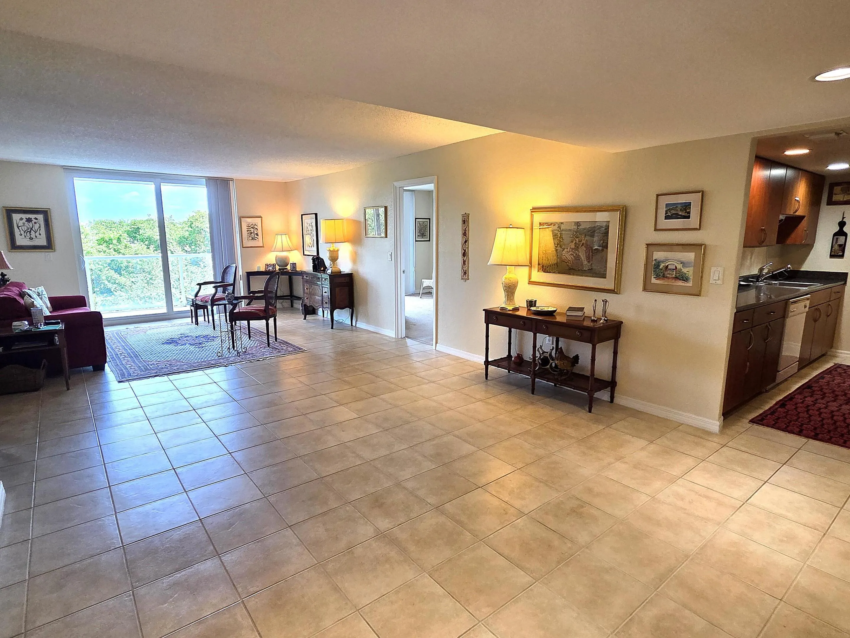 Livingroom Dining areas