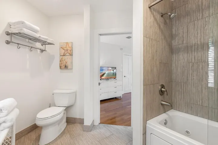 1011 SIMONTON ST #1 WEB-24