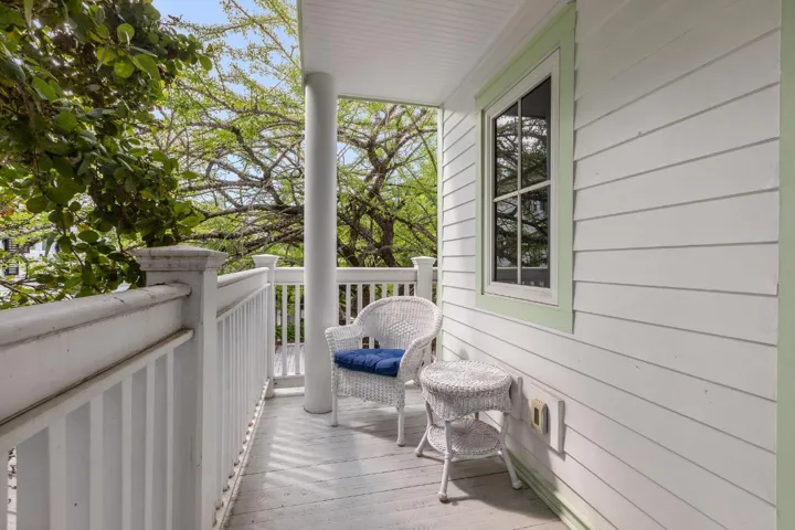 1011 SIMONTON ST #1 WEB-22