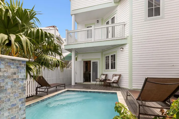 1011 SIMONTON ST #1 WEB-33