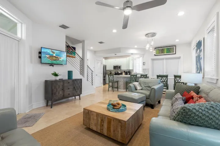 1011 SIMONTON ST #1 WEB-7