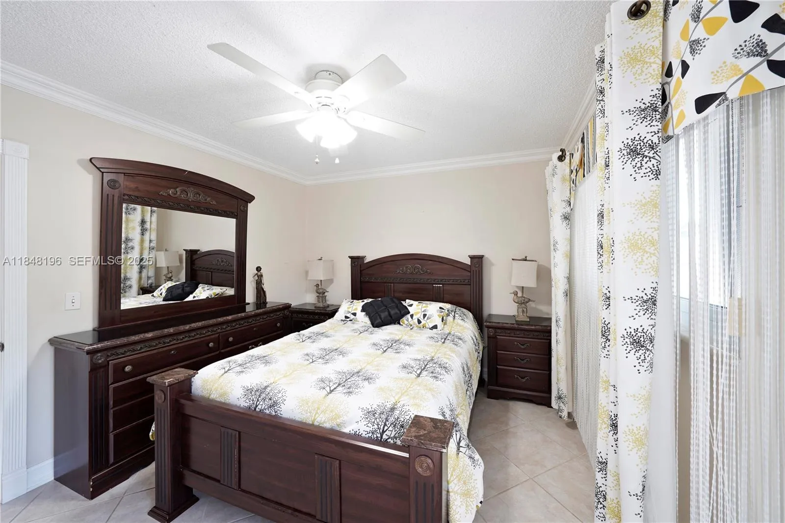 COMFORTABLE MASTER SUITE