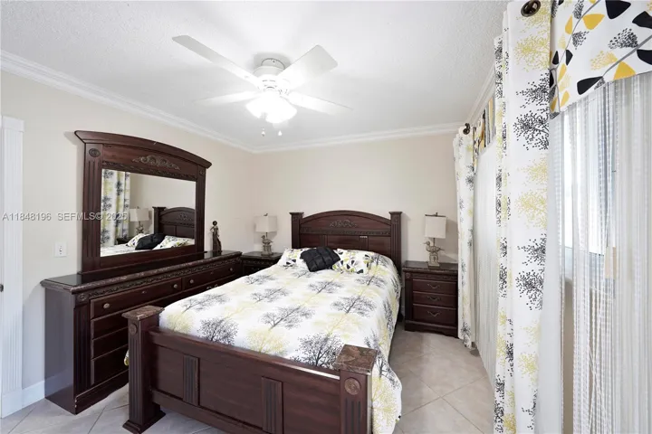 COMFORTABLE MASTER SUITE