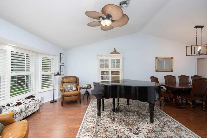This photo is from when the home was occupied. It is now vacant and all furniture has been removed.