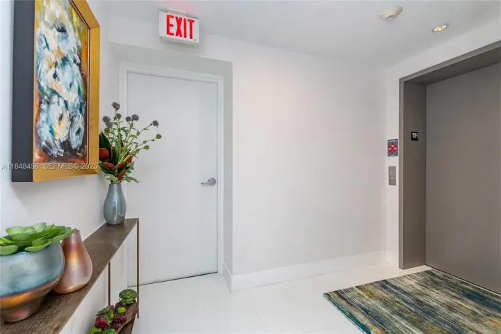Private Foyer