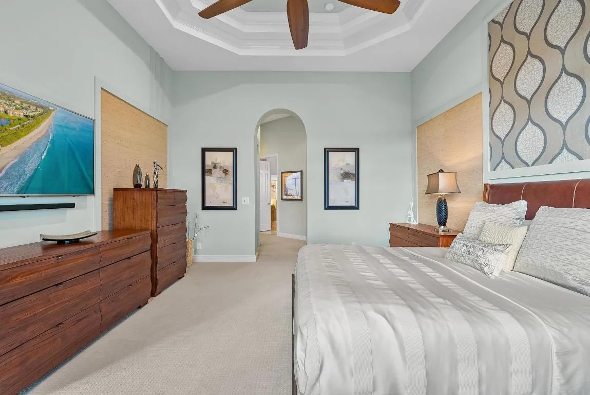 10350 Terra Lago