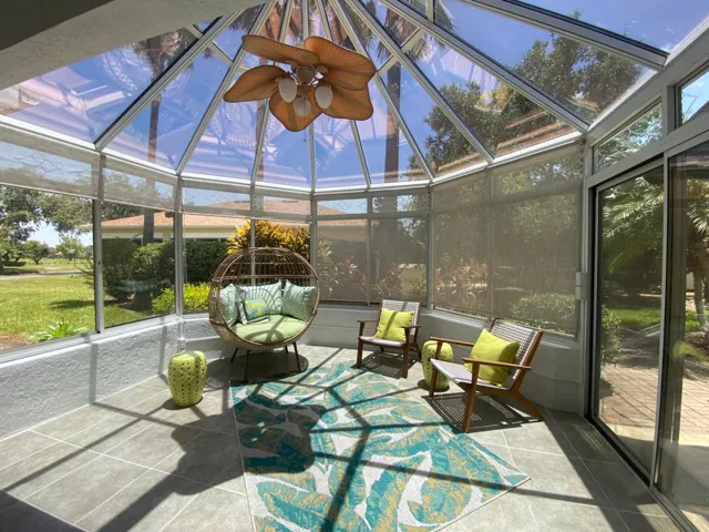 Garden & Lake views