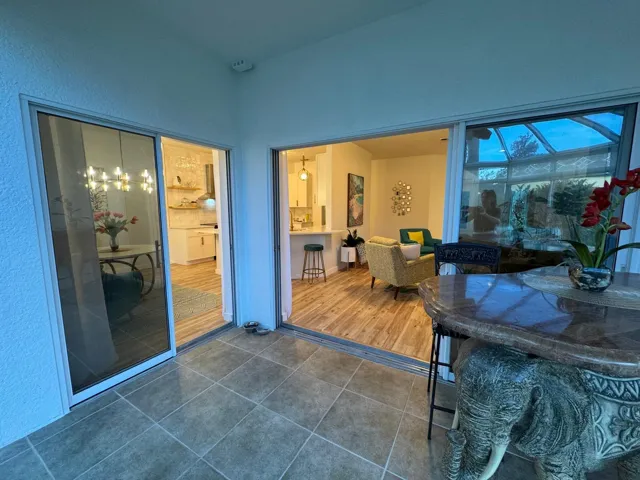 Access to living room & dining room