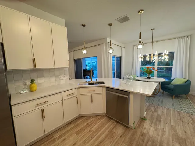New "Modern Shaker" Cabinets