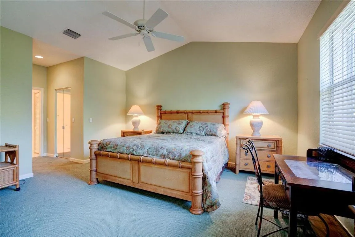 19-4701 Carlton Golf-1