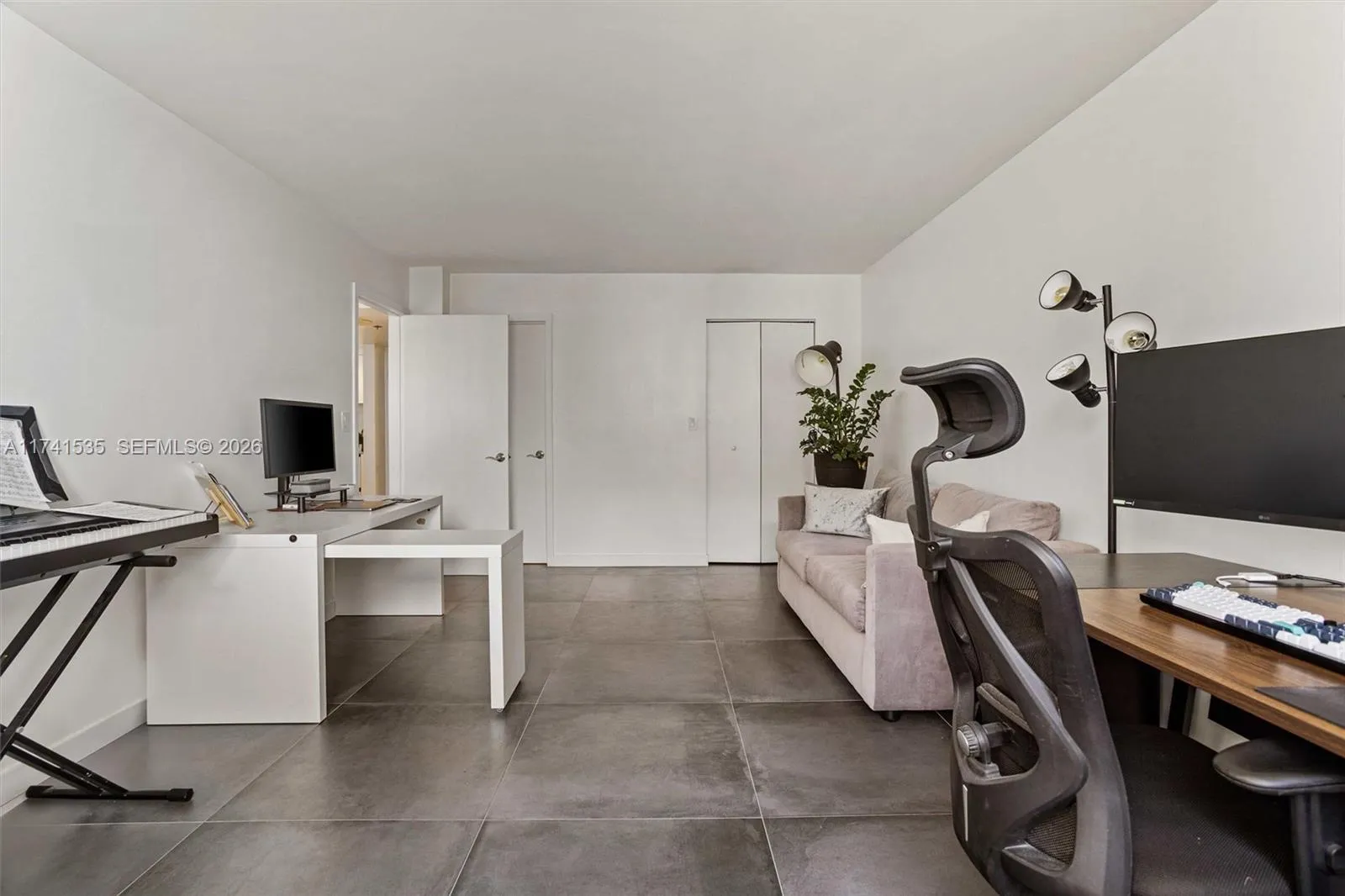 Property photo 28