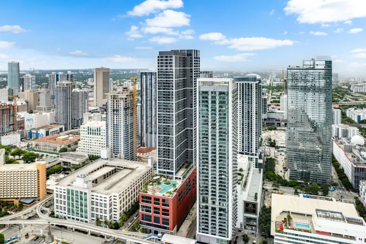 062-601Northeast1stAvenue-Miami-FL-33132