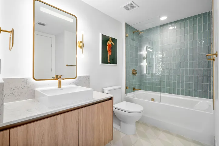019-601Northeast1stAvenue-Miami-FL-33132