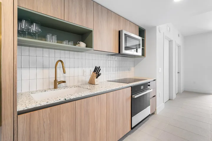 017-601Northeast1stAvenue-Miami-FL-33132