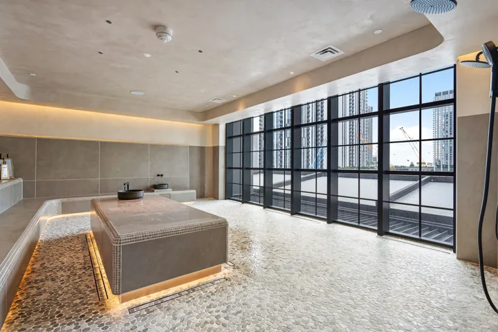 048-601Northeast1stAvenue-Miami-FL-33132