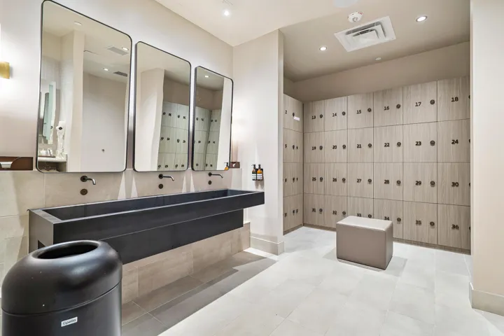 046-601Northeast1stAvenue-Miami-FL-33132