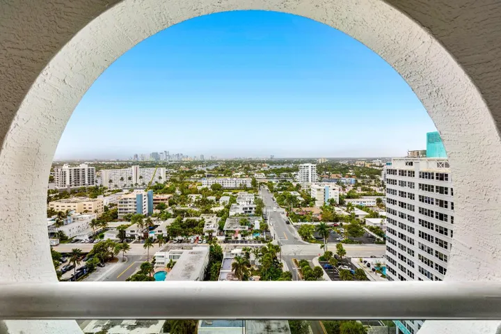 021-551NorthFortLauderdaleBeachBoulevard