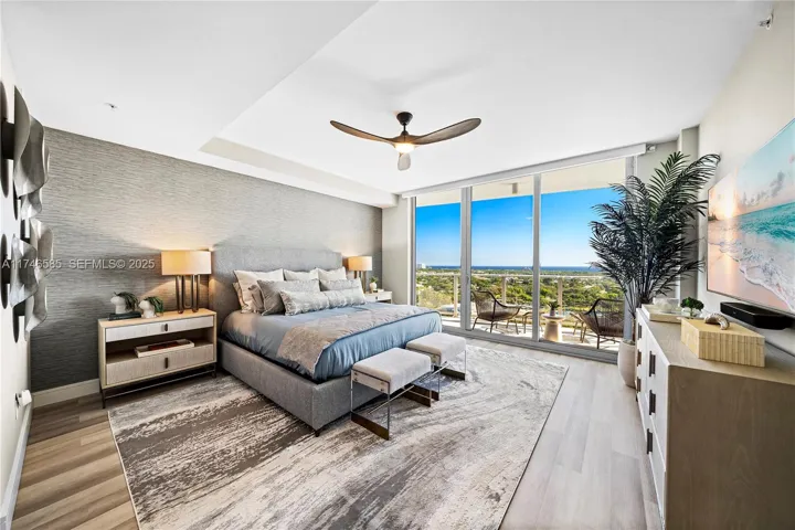 Spacious Primary Suite