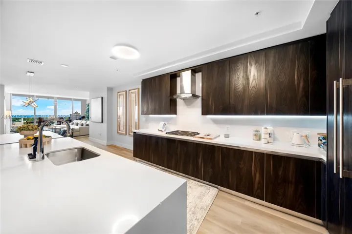 Italian Cabinets, Sub-Zero & Wolf Appliances, Including Gas Cooktop