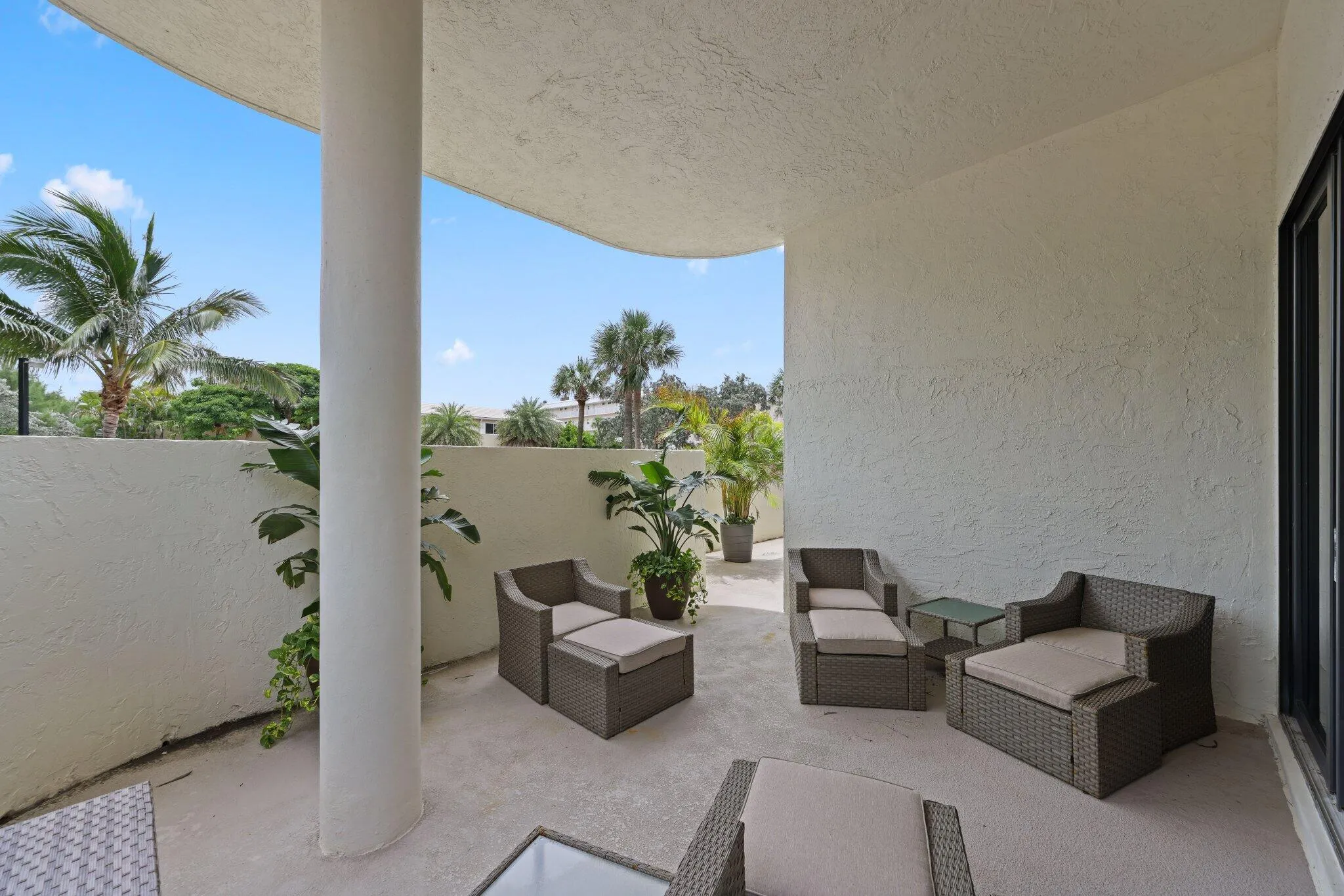 3900 North Ocean Boulevard - 33.jpg-SMAL