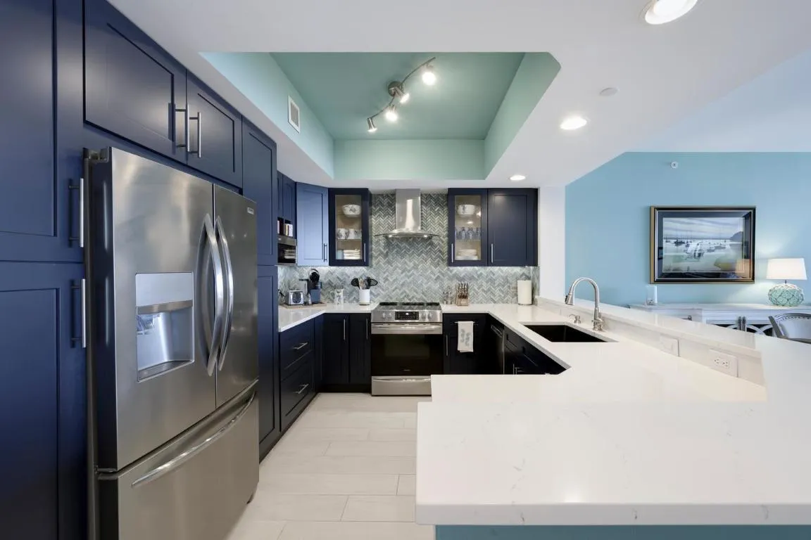 2650 Lake Shore Dr Unit 1602-large-014-0