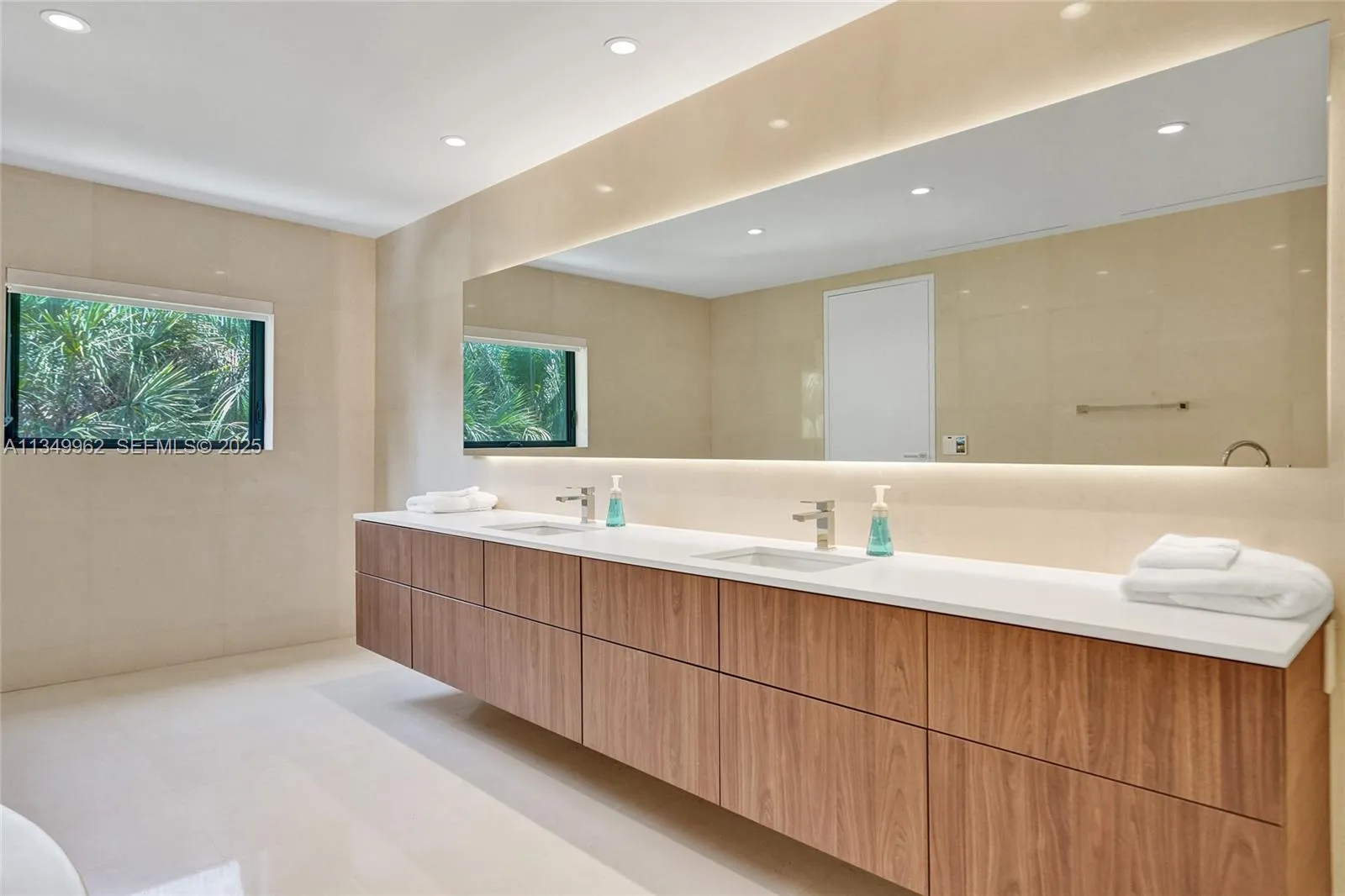 Property photo 96