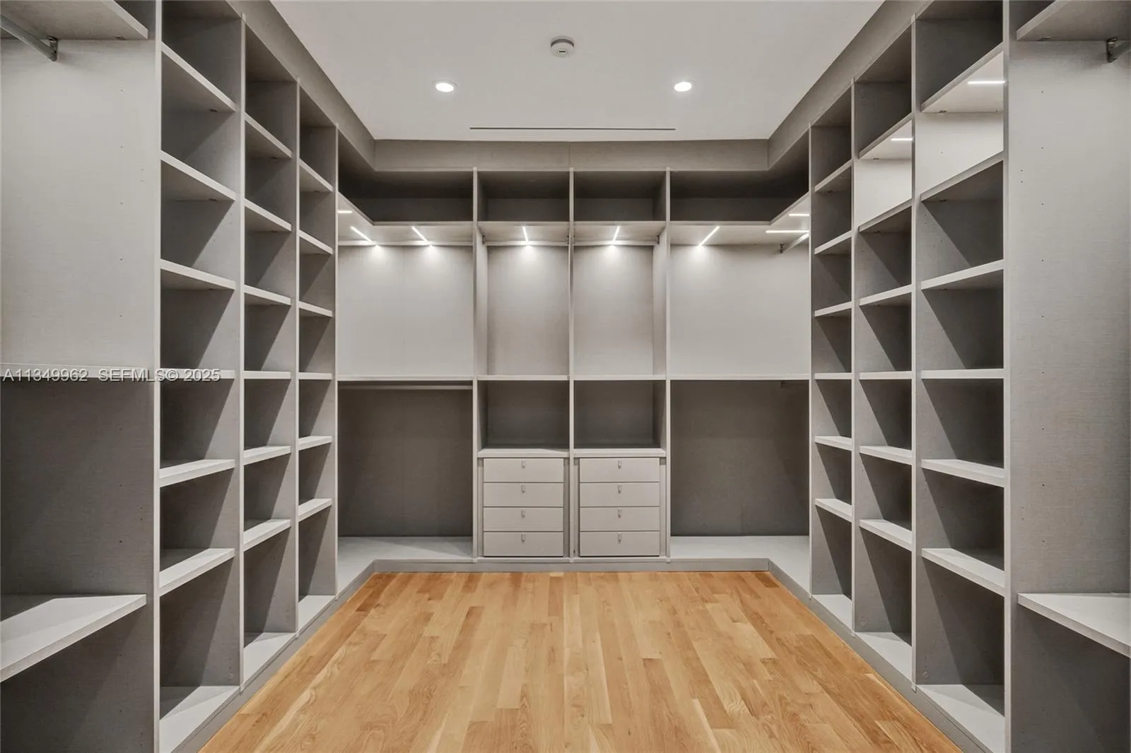 Property photo 96