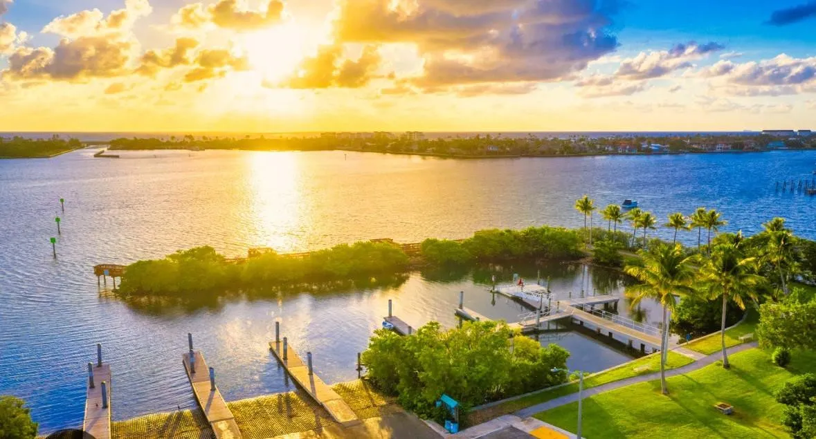 7150 N Ocean Blvd just south of the Boynton Beach inlet, requires permit which can be purchased at city hall or online. Ample parking, restrooms and direct access to the Atlantic Ocean