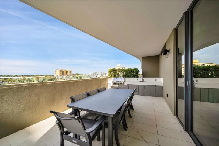 Private Balcony - Outdoor BBQ Area